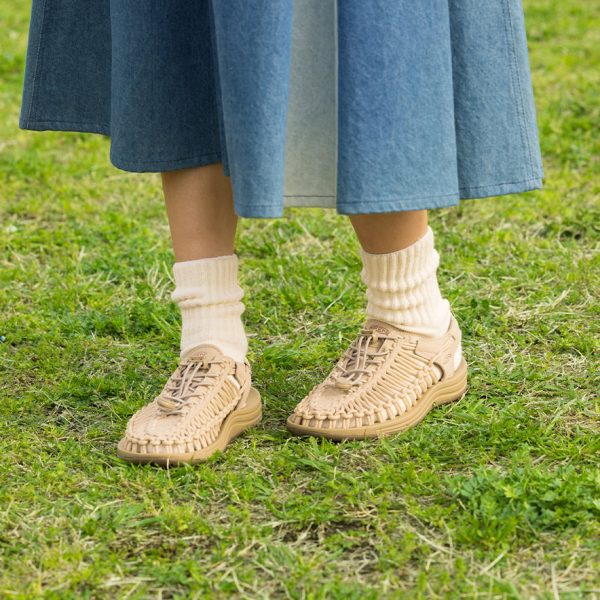 Women's UNEEK Sneaker  |  Safari/Safari
