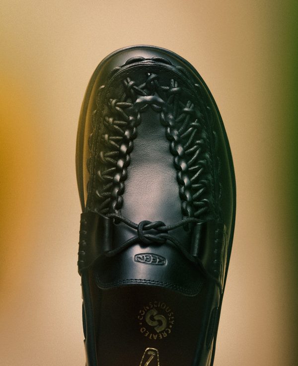 Women's UNEEK Loafer | Nocturnal Black